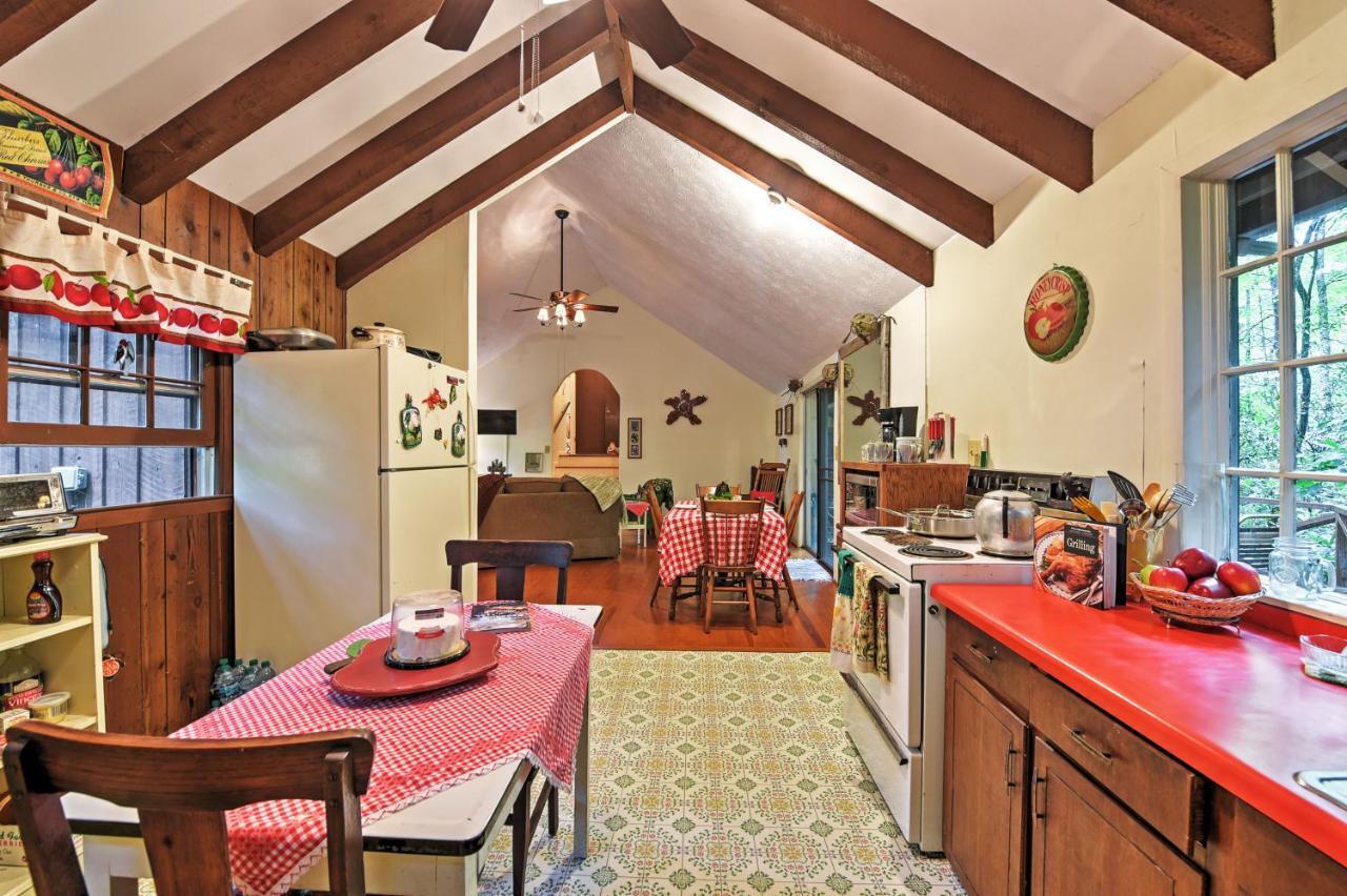 Serene Creekside Cottage Near Asheville Fire Pit Candler Екстер'єр фото