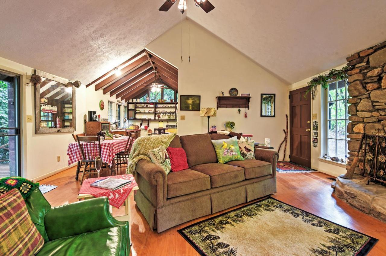 Serene Creekside Cottage Near Asheville Fire Pit Candler Екстер'єр фото