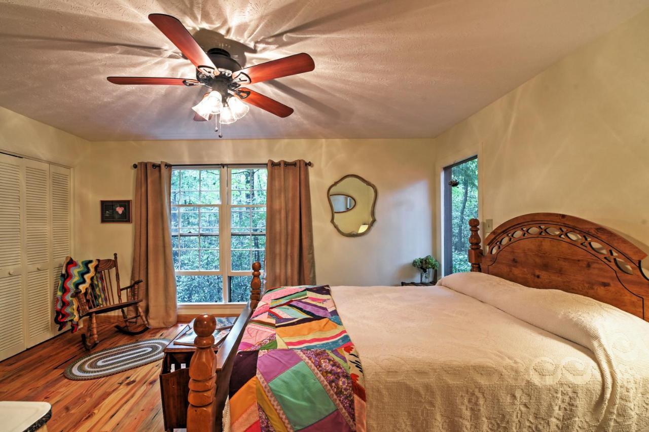 Serene Creekside Cottage Near Asheville Fire Pit Candler Екстер'єр фото